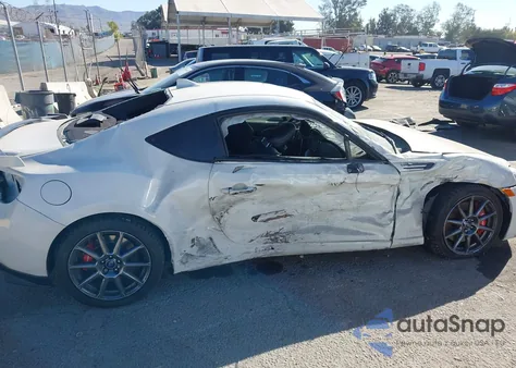 2017 Subaru Brz Limited из США, поврежденный, VIN JF1ZCAC11H9601732